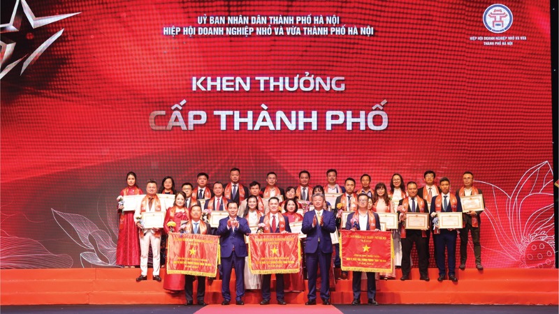 khang dinh vai tro doanh nghiep tien phong phat trien ben vung