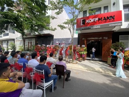Tưng bừng khai trương đại lý cửa thép vân gỗ Koffmann tại Khánh Hòa
