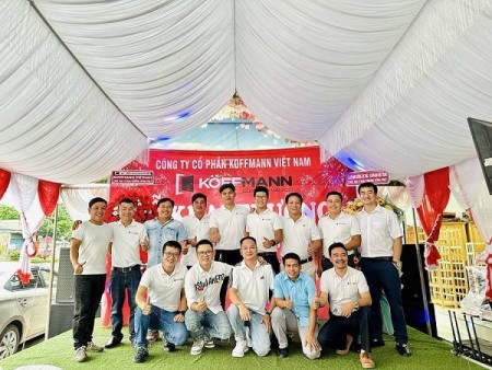 khai truong dai ly koffmann tai binh phuoc hoang huy