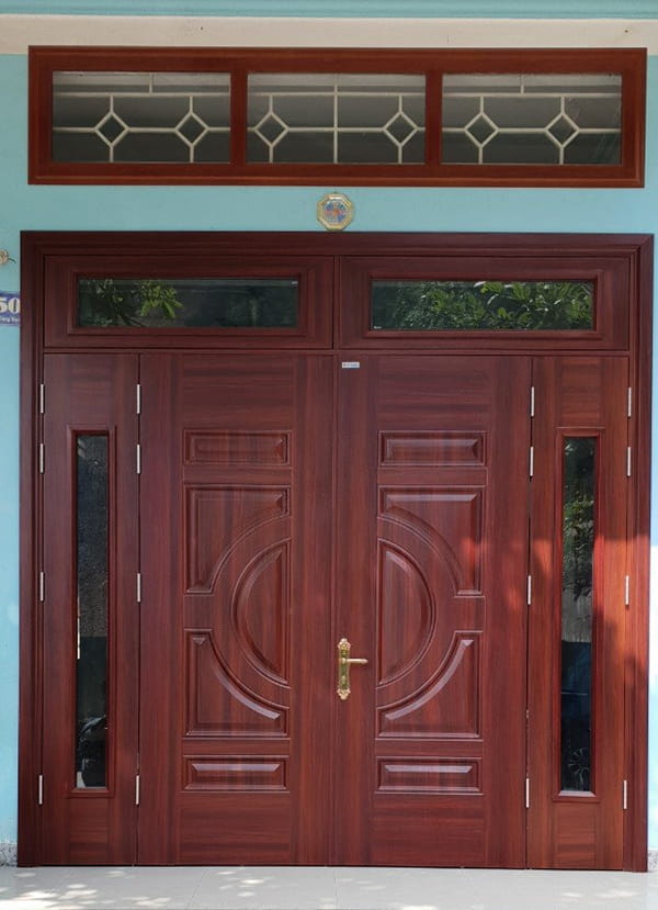 cửa thép vân gỗ Koffmann Sơn La