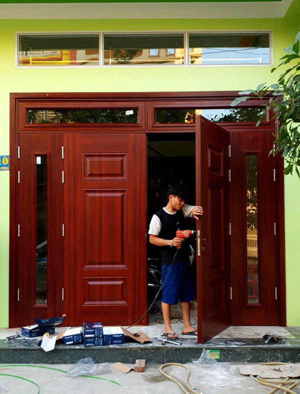 Lắp đặt cửa thép vân gỗ chống cháy tại Lạng Sơn