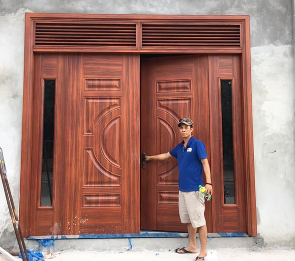 Giải pháp lắp đặt cửa thép vân gỗ tại Quảng Nam chuyên nghiệp