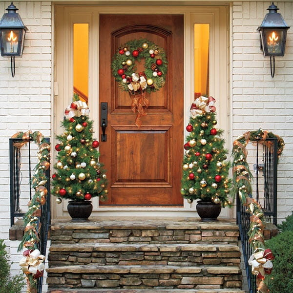 6 cách đơn giản trang trí cánh cửa đẹp đón ngày Noel